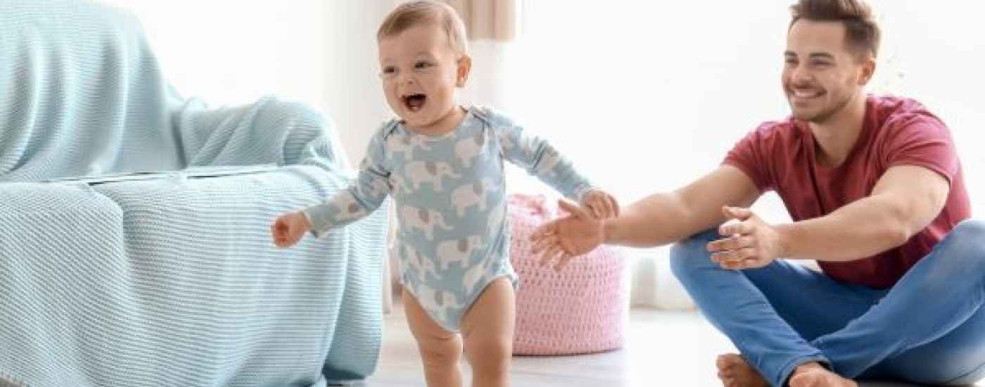 Όλα όσα πρέπει να ξέρετε για τα πρώτα βήματα ενός μωρού